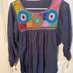 Vintage Traditional Mexican Embroidered Blouse Size Medium